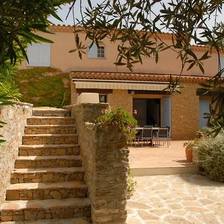 Des Vignes Villa *